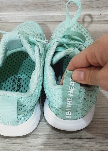 36 numara Orjinal adidas