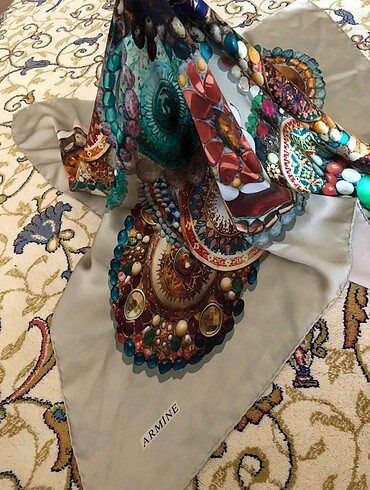 Armine başörtü