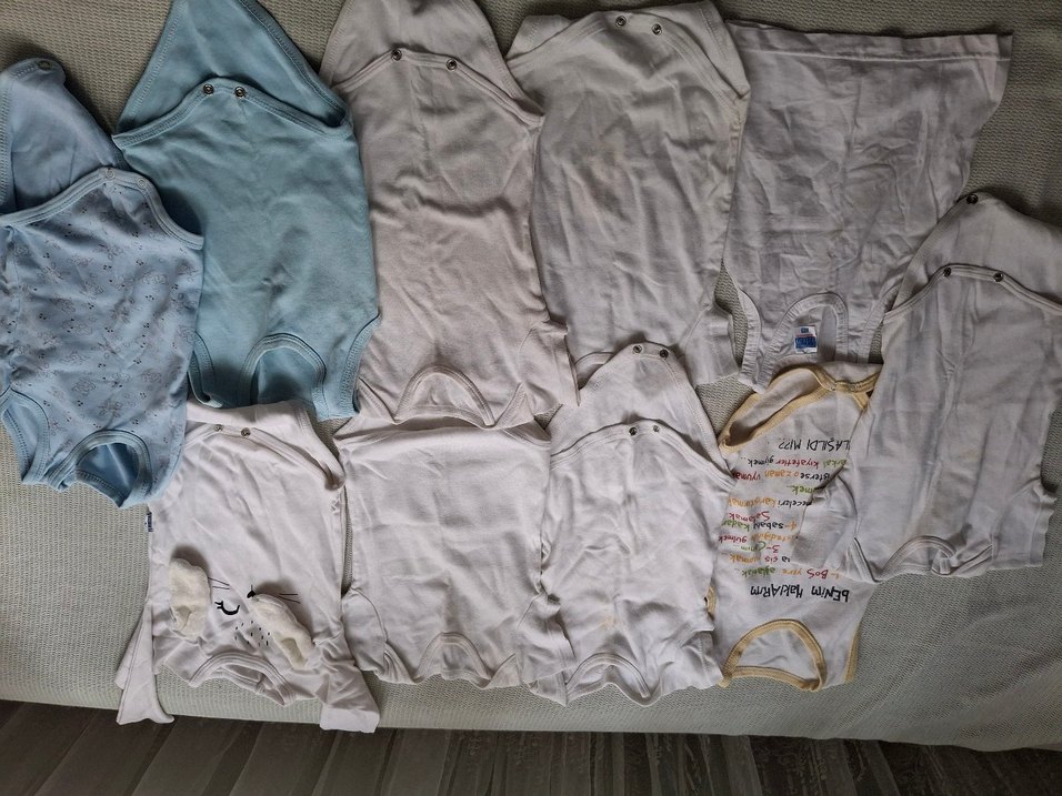 Beyaz Pamuklu Erkek Bebek Askılı Body - Görsel 2