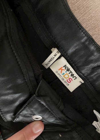 Kemerli Siyah Deri Mini Şort - Görsel 2