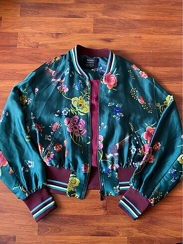 Bershka bomber