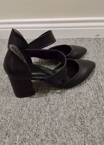 Siyah Stiletto Topuklu Kadın Gece Ayakkabısı - Görsel 3