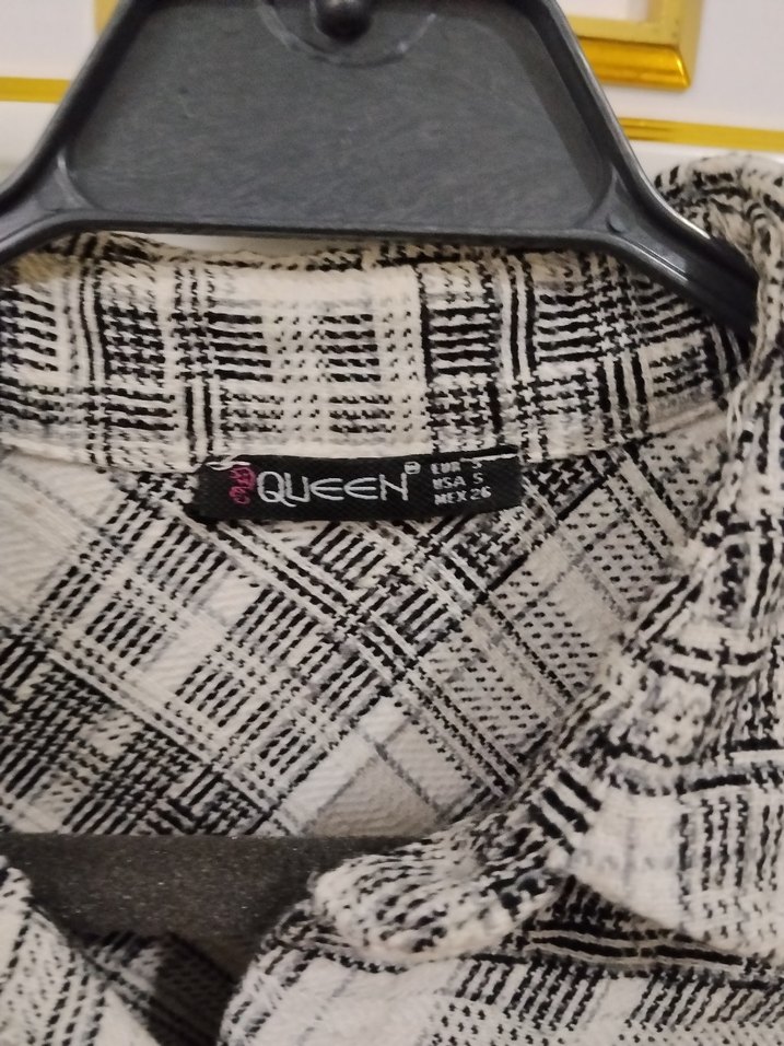 Gri Düğmeli Uzun Kollu Kadın Gömlek - Görsel 3