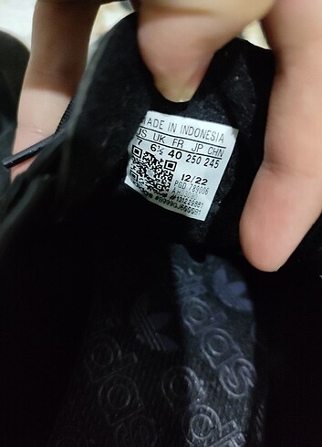 40 Beden siyah Renk Adidas ayakkabi 