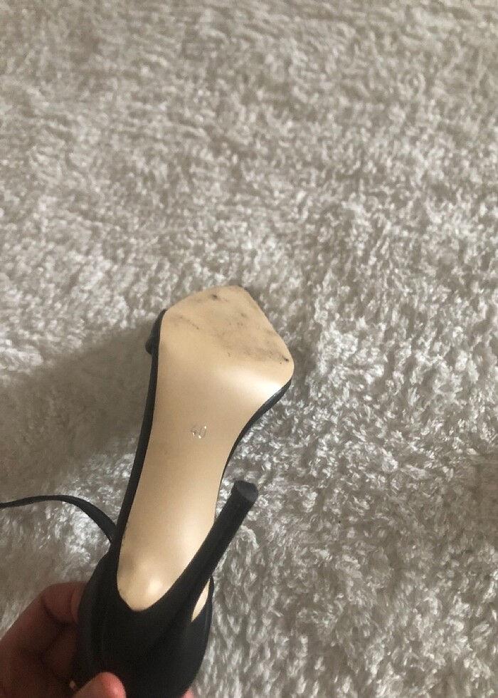 Siyah topuklu ayakkabı - Görsel 4