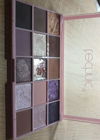 technic unconditional - huda beauty rose quartz far paleti - Görsel 2