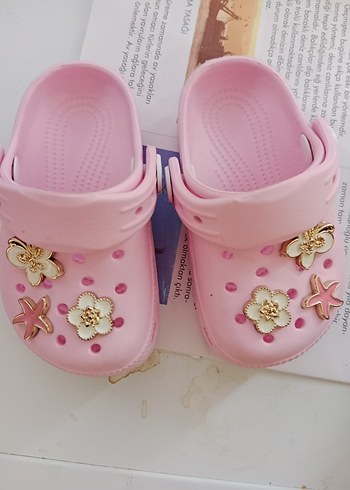 Diğer Kız Çocuk Pembe Tokalı Terlikler