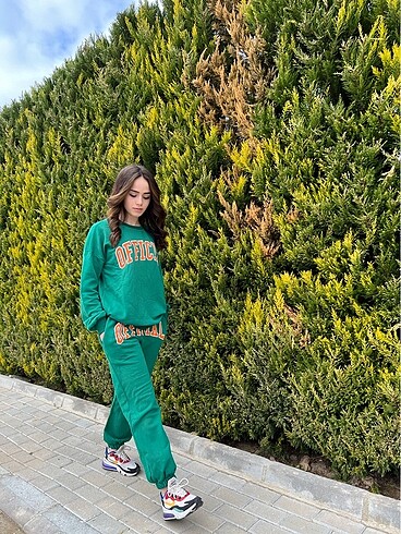 Yeşil Eşofman Takımı