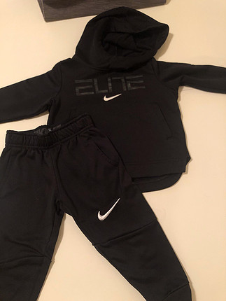xs Beden siyah Renk Nike eşofman bebek