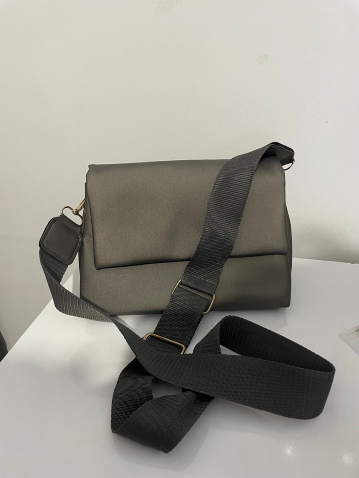 Gri Deri Kemer Detaylı Kadın Çanta - Görsel 2