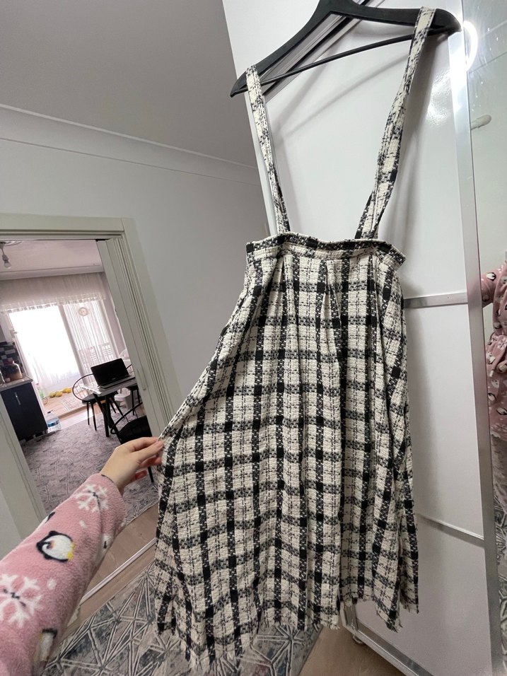 Bej Ekose Desenli Midi askılı Etek - Görsel 2