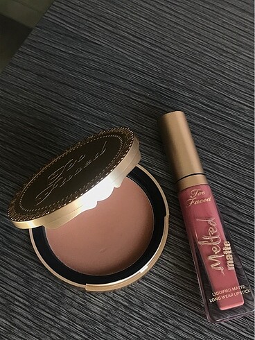Too Faced Too Faced Bronzer ve Likit Mat Ruj