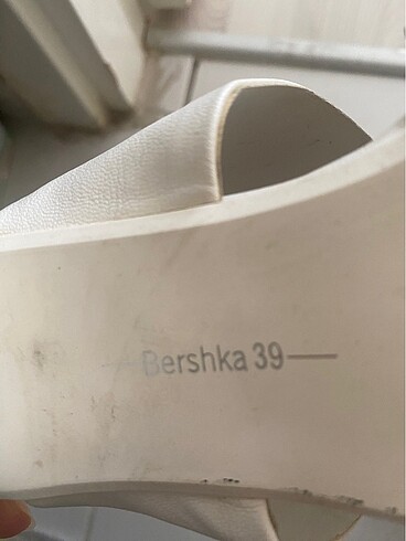 39 Beden beyaz Renk BERSHKA topuklu ayakkabı