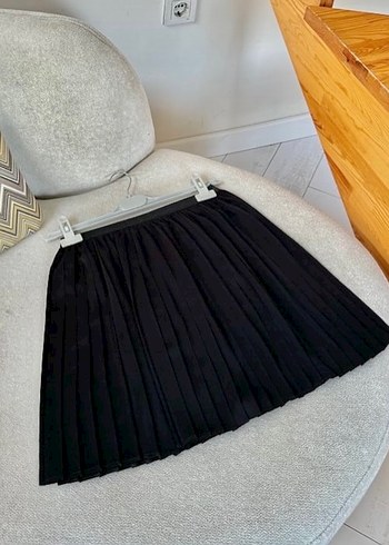 Siyah Pileli İçlik - Görsel 2