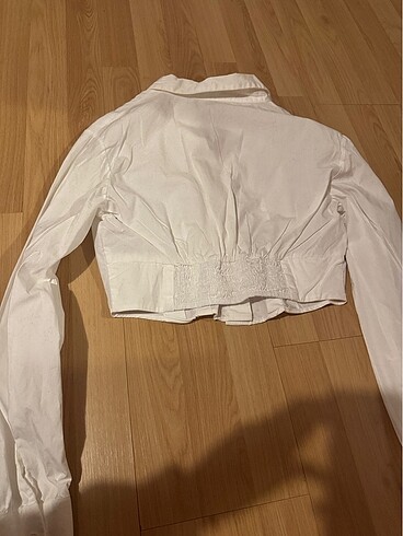 l Beden Bershka gomlek