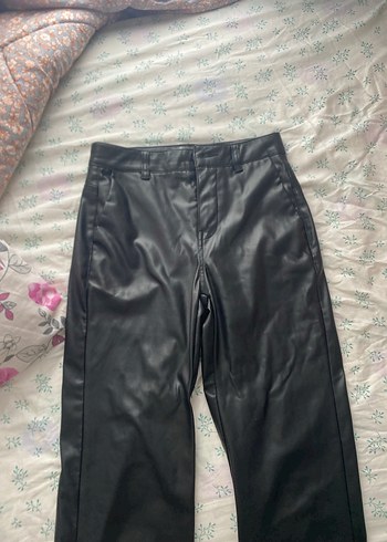 Siyah Deri Bershka pantolon - Görsel 3