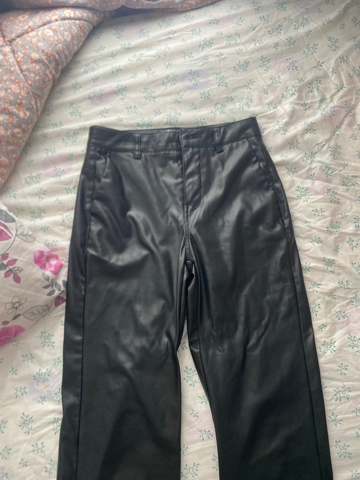 Siyah Deri Bershka pantolon - Görsel 3