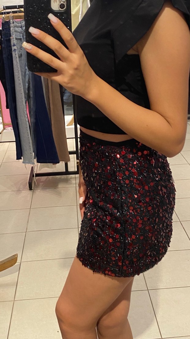 Kırmızı Parlak Mini Etek - Görsel 4