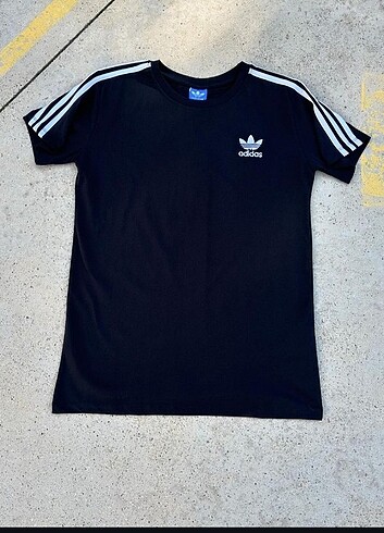 Adidas 3-Stripes Black tee