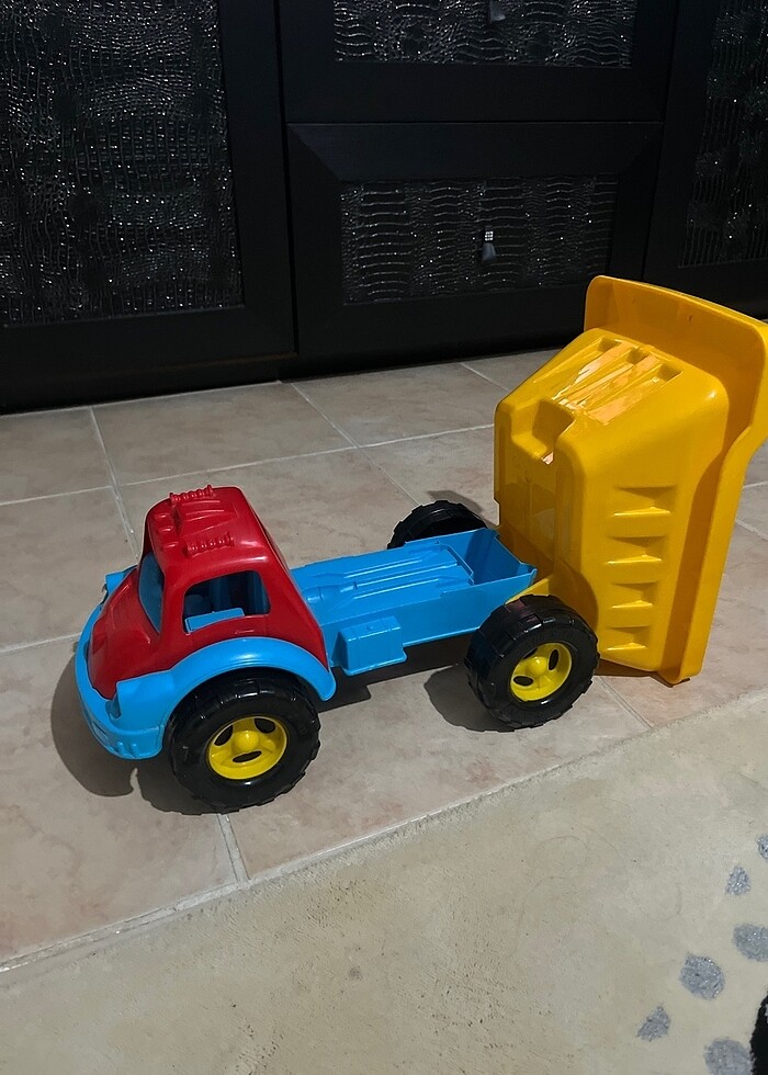 Oyuncak kamyon - Görsel 3