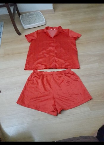 Kısa Kollu Kırmızı Kadın Şortlu Pijama Takımı