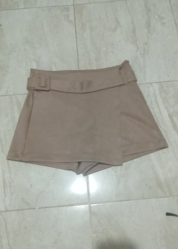 Bej Süet Kemerli Mini Kadın Şort