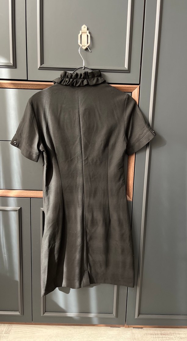 Siyah Keten Midi Elbise Fırfırlı Yaka - Görsel 4