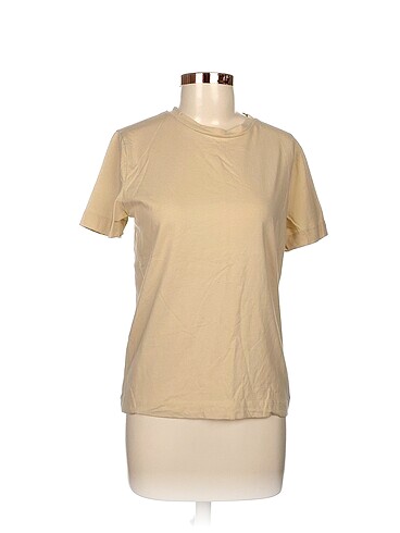 Massimo Dutti T-shirt %70 İndirimli.