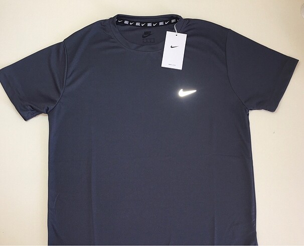 Nike T-shirt