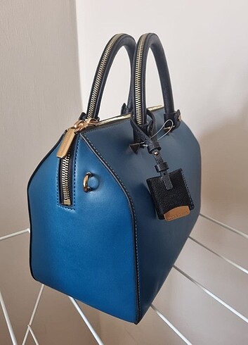 Charles Keith markasına ait Çanta