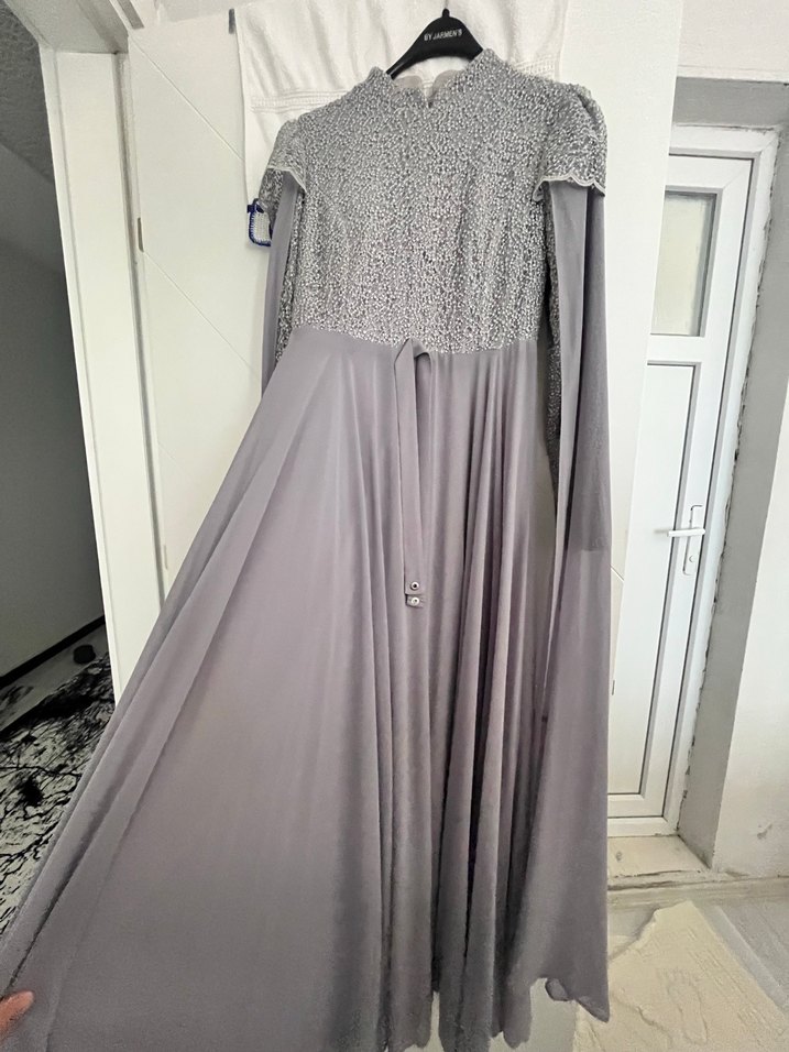 Gri Uzun Kol Drapeli Kadın Abiye Elbise - Görsel 3