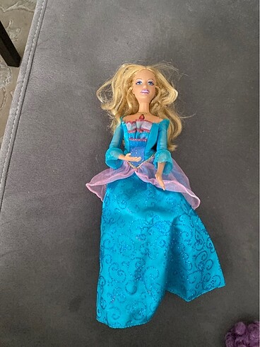 Barbie adalar prensesi rosella
