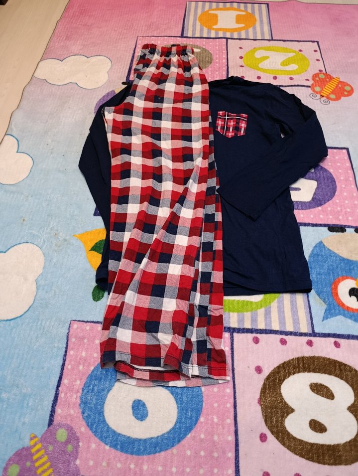 Uzun Kollu Erkek Pijama Takimi - Görsel 5