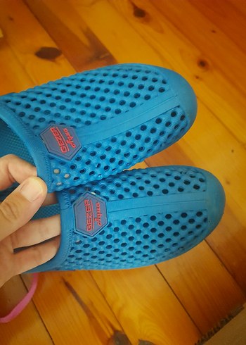 Mavi plaj ayakkabısı - Görsel 2