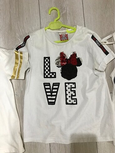4 tane tişört - Görsel 3