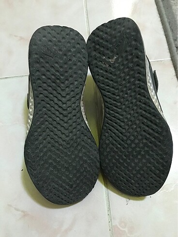 Nike revolution 34 numara - Görsel 5