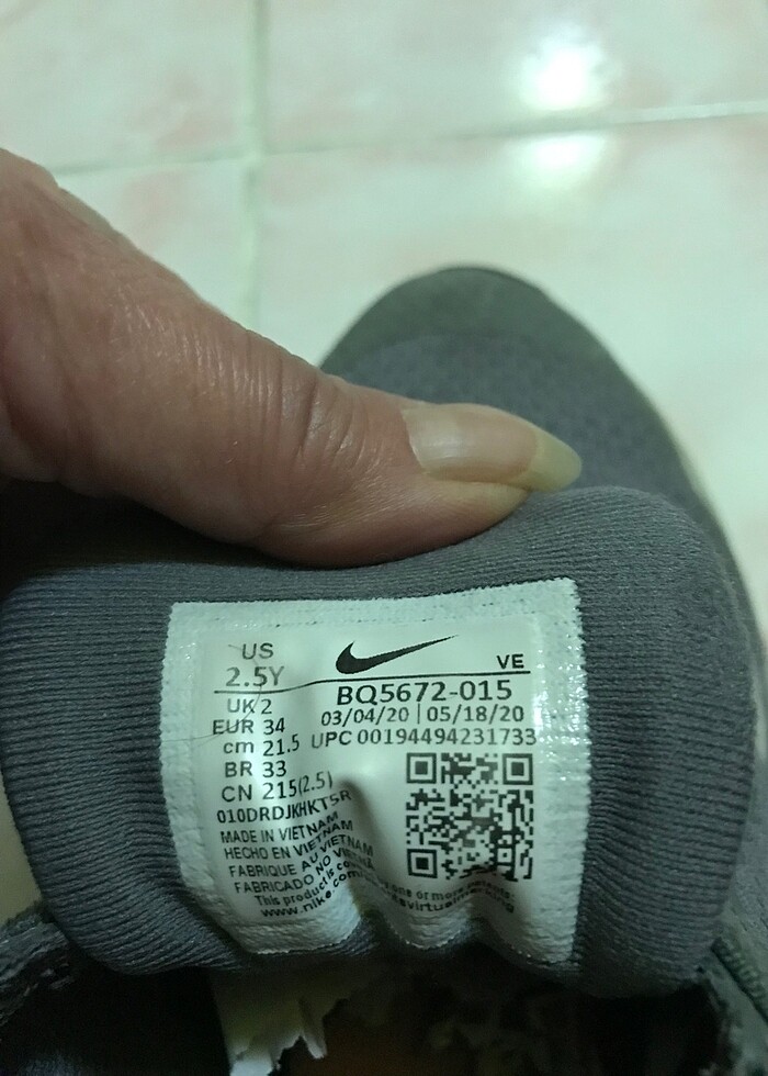 Nike revolution 34 numara - Görsel 3