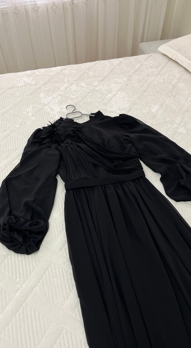 Uzun Siyah Gotik Kadın Abiye Elbise - Görsel 2