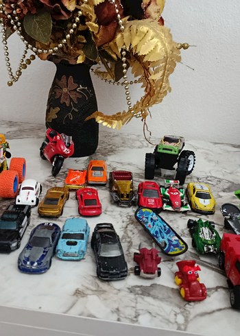 Renkli Oyuncak Araba Seti - Görsel 4