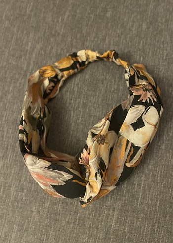 Zara bandana