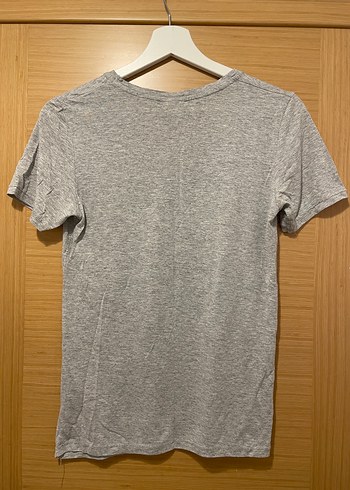 Kadın Gri Keten V Yakalı Tişört - Görsel 3