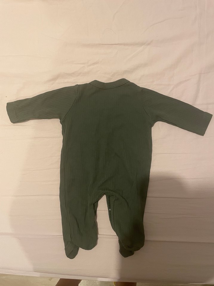 Düğmeli Uzun Kollu Bebek Tulum Yeşil - Görsel 3