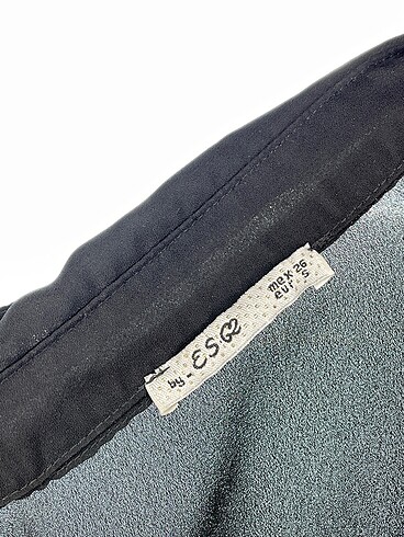 s Beden siyah Renk PreLoved Gömlek %70 İndirimli.