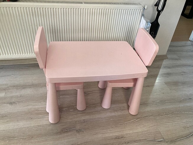 Ikea Mammut masa ve sandalye