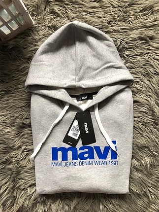 Gri sweatshirt mavi