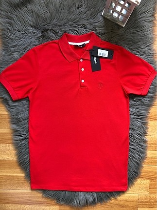 Mavi tshirt