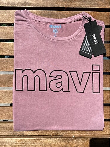 Mavi tshirt