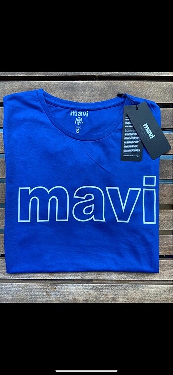 Mavi tshirt