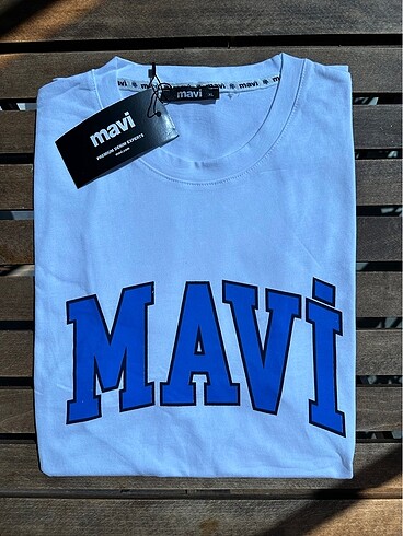 Mavi tshirt