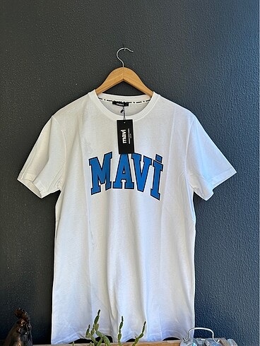 Mavi tshirt